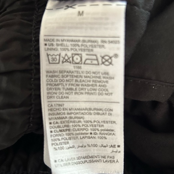 OLD NAVY ACTIVE Go-Dry Semi-Fitted Black Rose Print Running Spring Run Shorts M - Picture 8 of 8